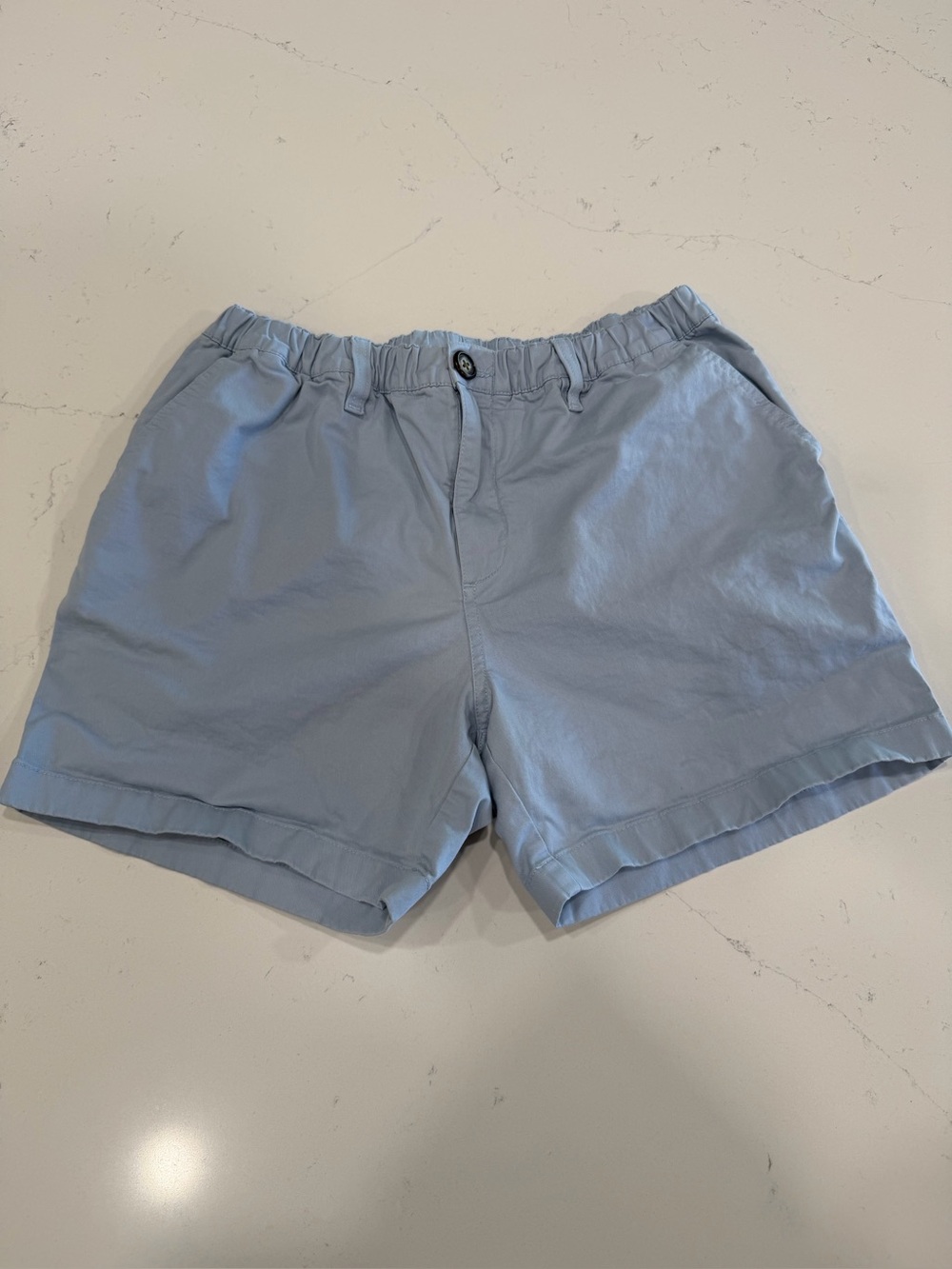 chubbies Men’s Light Blue Flat Front Shorts - Large